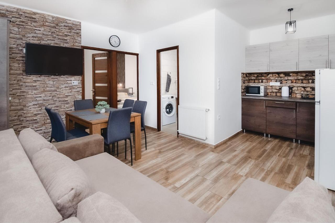 Reborn Lux Apartments Hajdúszoboszló Exteriör bild